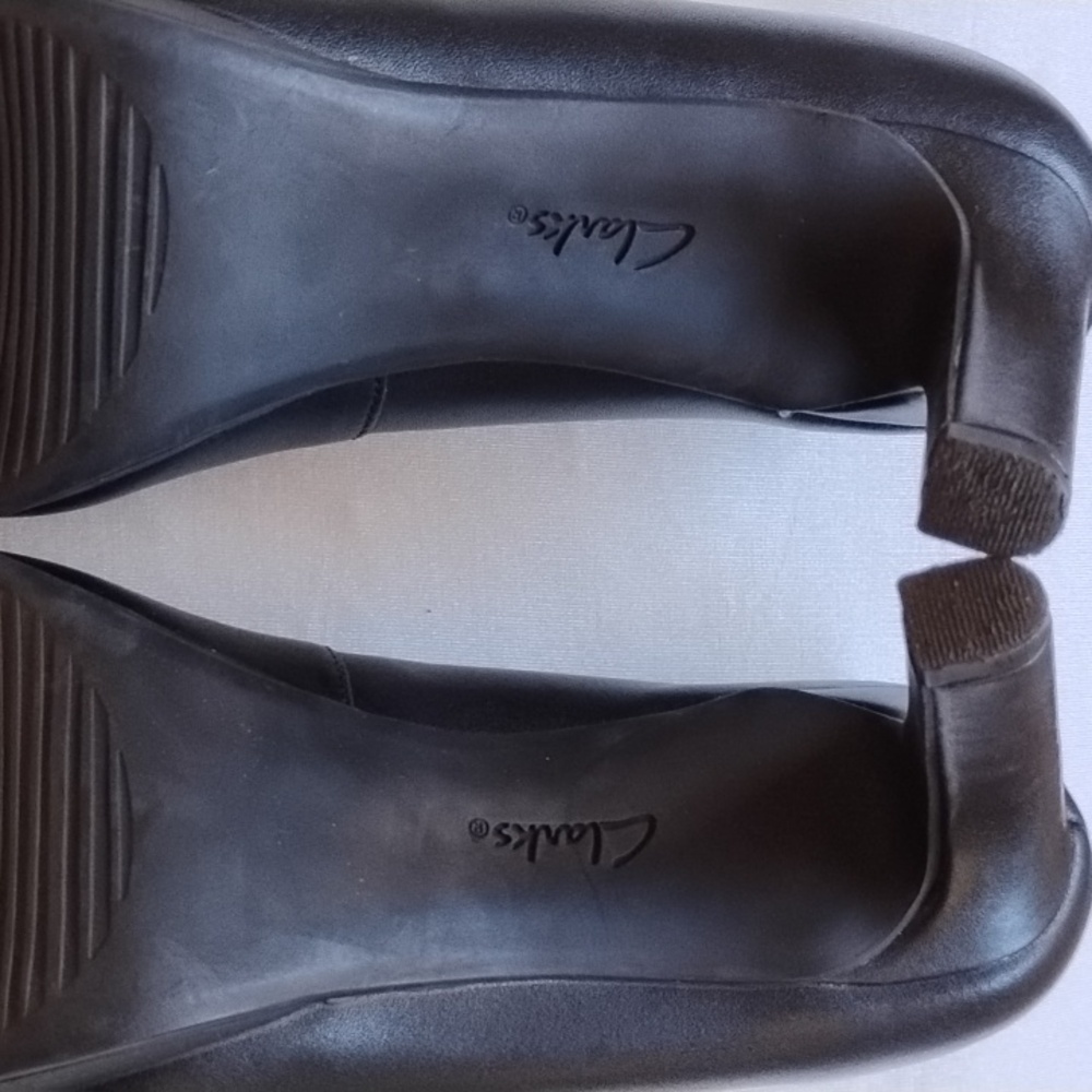 Clarks Collection Ambyr Joy Round Toe Leather Platform Pumps 8.5 Black - Picture 10 of 14